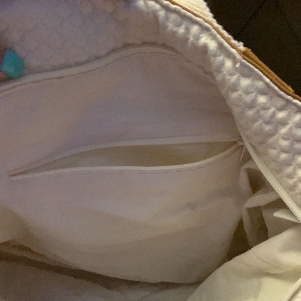 Used once Roxy crossbody. - Picture 7 of 8